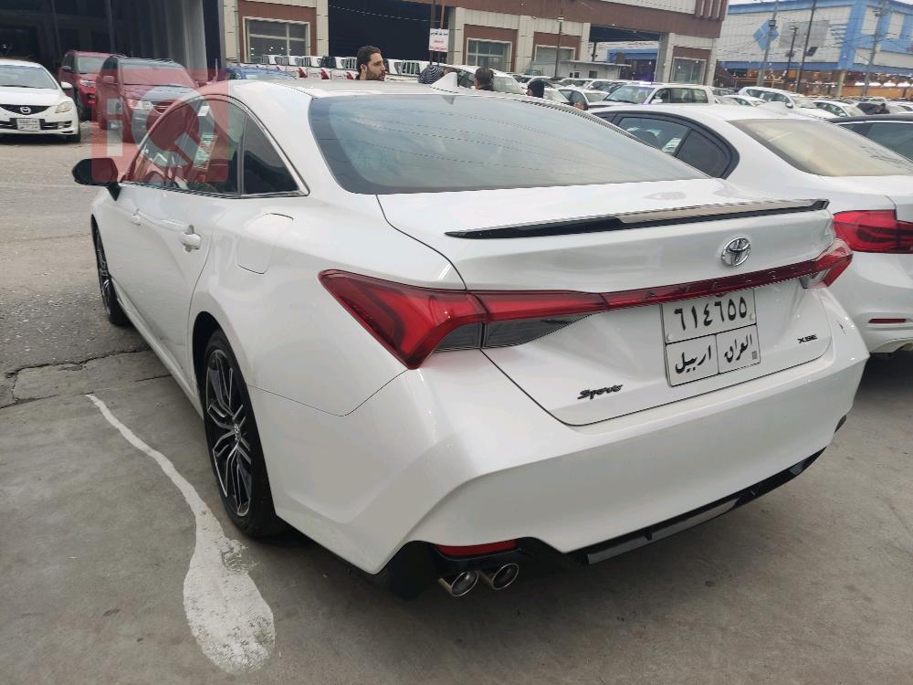 تويوتا أفالون